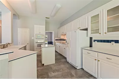 311 Oak Hollow Drive, League City, TX 77573 - Photo 13