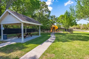 311 Oak Hollow Dr, League City, TX 77573 - Photo 37