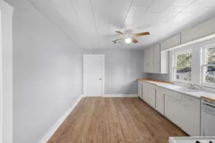 723 E Pecan St, La Grange, TX 78945 - Photo 7