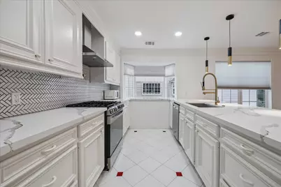 2506 Van Buren Street, Houston, TX 77006 - Photo 15
