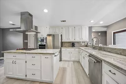11646 Manor Park Drive, Houston, TX 77077 - Photo 9