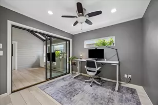 11646 Manor Park Dr, Houston, TX 77077 - Photo 13