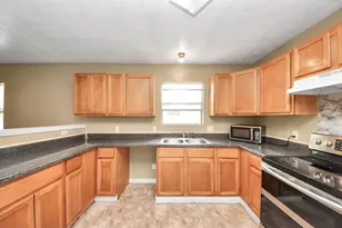 941 Devin Rd, Cleveland, TX 77328 - Photo 17