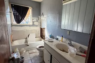 7526 S Hall St, Houston, TX 77028 - Photo 5