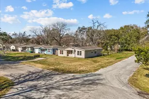 1002 Orange St, La Marque, TX 77568 - Photo 9