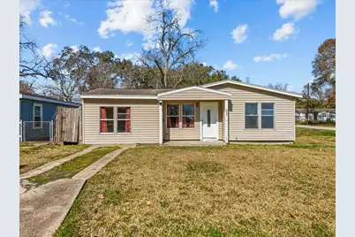 1002 Orange Street, La Marque, TX 77568 - Photo 1