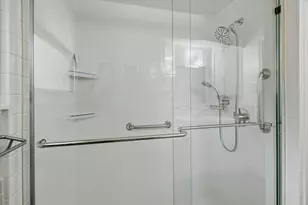 1718 Droxford Dr, Houston, TX 77008 - Photo 31