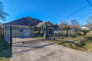 8004 Mendez St, Houston, TX 77029 - Photo 15