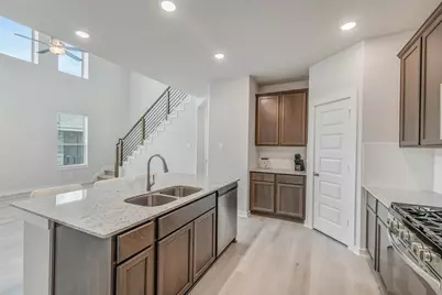 2734 Pheasant Hill Court, Conroe, TX 77306 - Photo 11