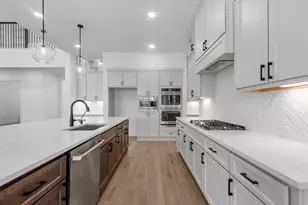 28117 Fox Bnd Dr, Spring, TX 77386 - Photo 3