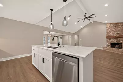 215 Hickory Ridge Drive, Shenandoah, TX 77381 - Photo 15