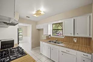 9234 Long Barrel Ln, Houston, TX 77040 - Photo 9