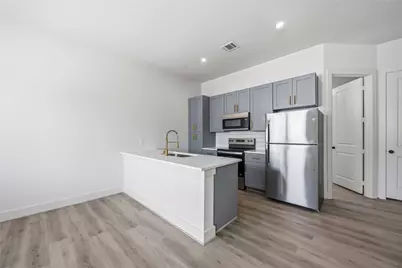 4606 Indie Heights Lane #B, Houston, TX 77018 - Photo 13