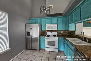 108 Beechwood St, Lake Jackson, TX 77566 - Photo 17