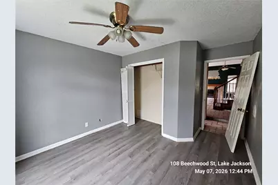 108 Beechwood Street, Lake Jackson, TX 77566 - Photo 11
