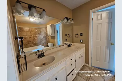 108 Beechwood Street, Lake Jackson, TX 77566 - Photo 25