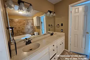 108 Beechwood St, Lake Jackson, TX 77566 - Photo 25