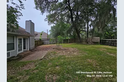 108 Beechwood Street, Lake Jackson, TX 77566 - Photo 33