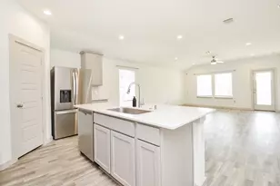 7823 Brushwood Dr, Rosharon, TX 77583 - Photo 9