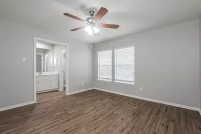 4923 Laurel Hill Court, Sugar Land, TX 77478 - Photo 11