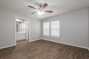 4923 Laurel Hill Ct, Sugar Land, TX 77478 - Photo 11
