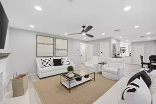 802 Forest Bay Ct, Houston, TX 77062 - Photo 13