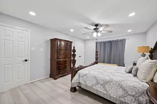 802 Forest Bay Ct, Houston, TX 77062 - Photo 25