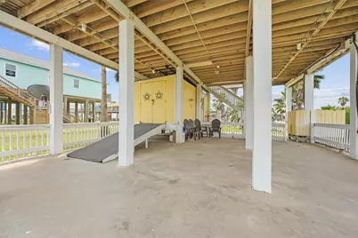 13027 Buccaneer Parkway Parkway, Freeport, TX 77541 - Photo 3