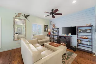 13027 Buccaneer Parkway Pkwy, Freeport, TX 77541 - Photo 9