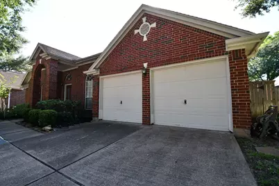 1215 Wood Haven Court, Sugar Land, TX 77479 - Photo 3