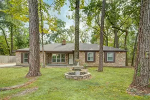 222 Ridgewood Dr, Oak Ridge North, TX 77386 - Photo 3