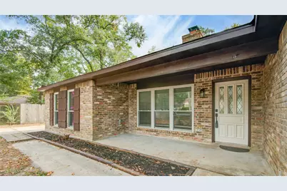 222 Ridgewood Drive, Oak Ridge North, TX 77386 - Photo 5