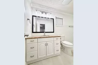 477 Oyster Creek Court, Richwood, TX 77531 - Photo 15