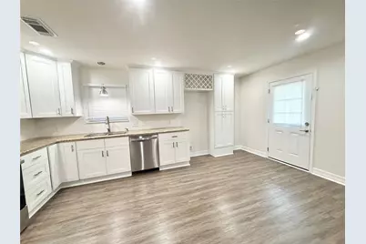 477 Oyster Creek Court, Richwood, TX 77531 - Photo 9