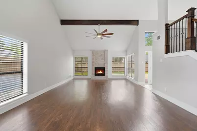 14 Dusky Meadow Place, The Woodlands, TX 77381 - Photo 7