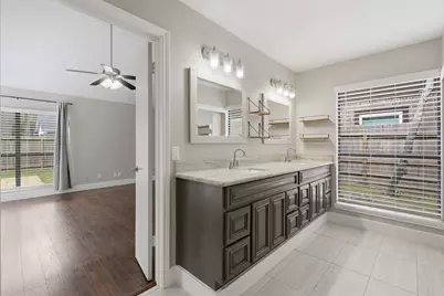 14 Dusky Meadow Place, The Woodlands, TX 77381 - Photo 23