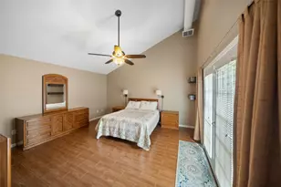 11906 Stillwater Dr, Houston, TX 77070 - Photo 17