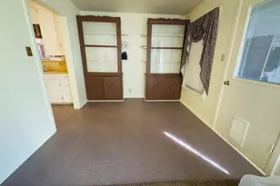 216 Burnet St, Port Lavaca, TX 77979 - Photo 5