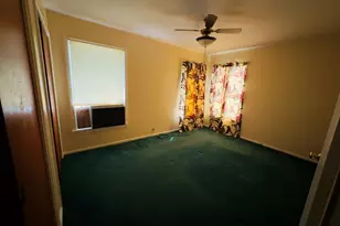 216 Burnet St, Port Lavaca, TX 77979 - Photo 9