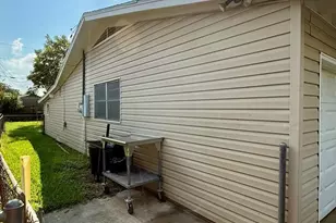 216 Burnet St, Port Lavaca, TX 77979 - Photo 17