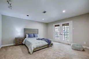 8 N Timber Top Dr, The Woodlands, TX 77380 - Photo 11