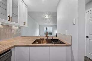 3131 Southwest Fwy, Houston, TX 77098 - Photo 13