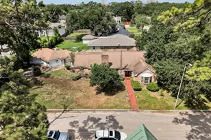 4425 Laurel Dr, Houston, TX 77021 - Photo 3