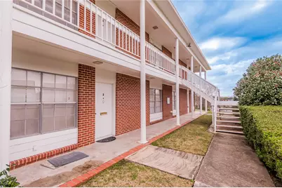 1917 20th Street #1, Huntsville, TX 77320 - Photo 3