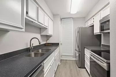 215 Post Office Street #1208, Galveston, TX 77550 - Photo 5