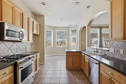 75 W Prairie Dawn Circle, The Woodlands, TX 77385 - Photo 7