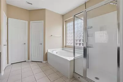 75 W Prairie Dawn Circle, The Woodlands, TX 77385 - Photo 13