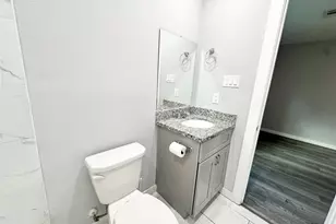 8215 Crestview Dr, Houston, TX 77028 - Photo 19