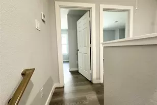 8215 Crestview Dr, Houston, TX 77028 - Photo 11