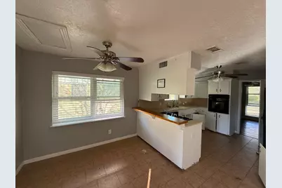 1211 Shorewood Drive, Seabrook, TX 77586 - Photo 5
